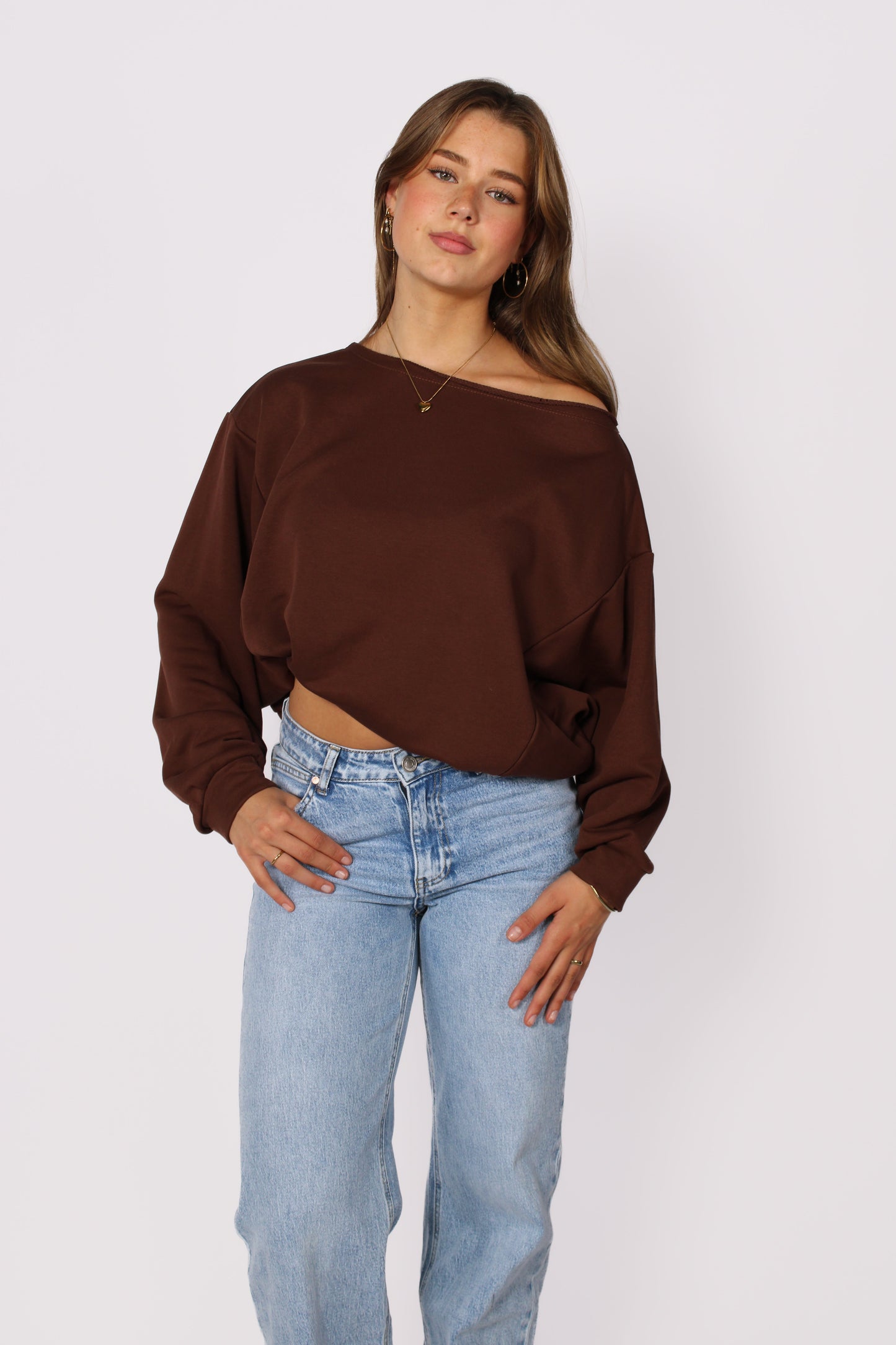 LEAH OFF SHOULDER SWEATER - BROWN