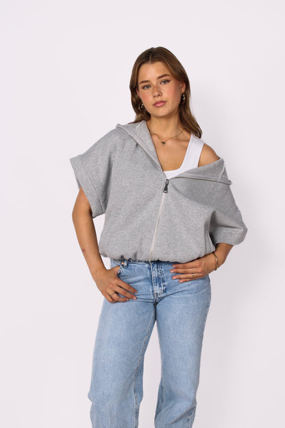 SLEEVELESS HOODIE - GREY